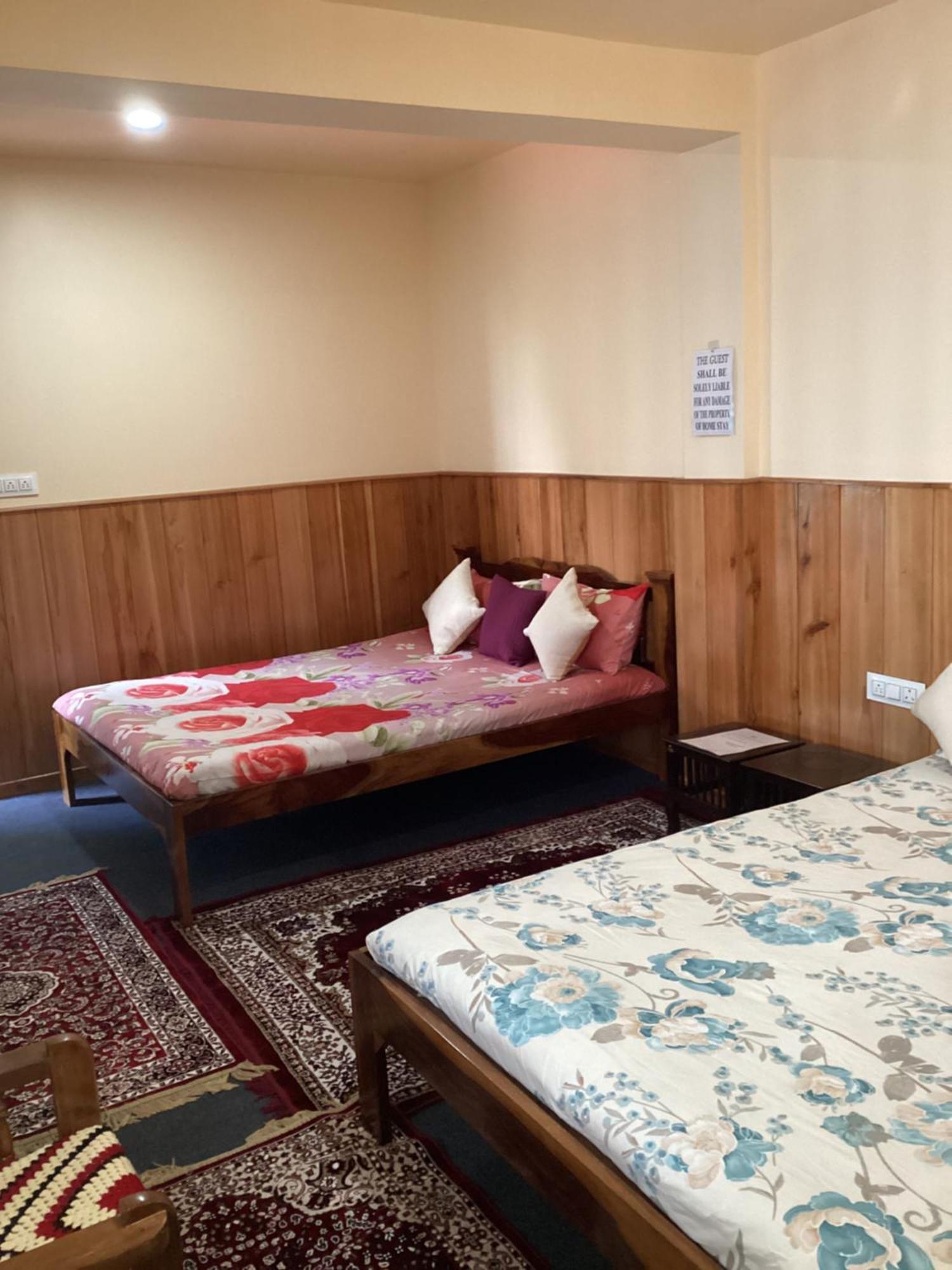 Waruhang Homestay Дарджилінг Екстер'єр фото